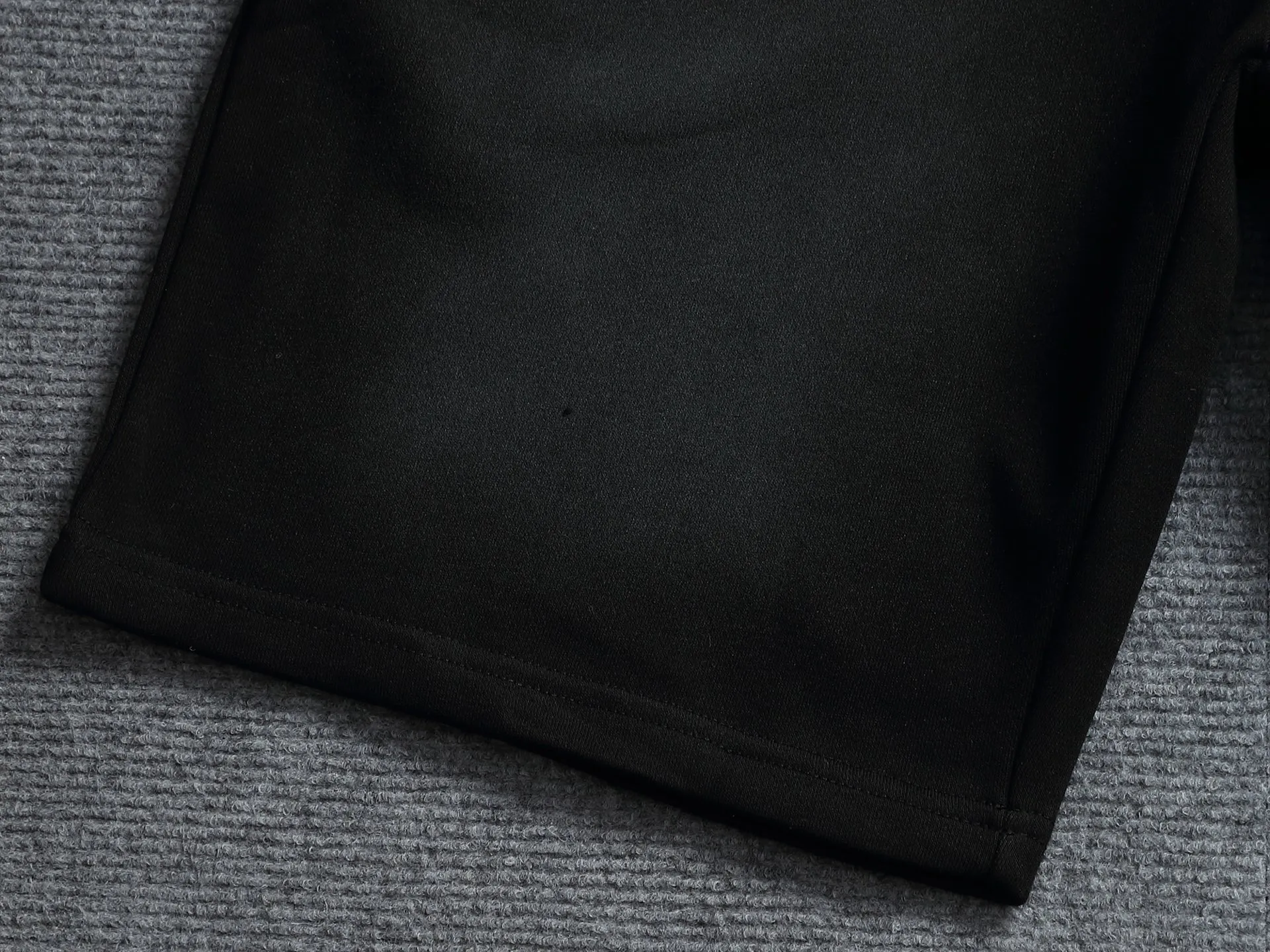 zp ［ ］ balenclaga 2026ss New Arrival MONOGRAM ， 。 ，gy Monogram ， ， 。Der 。 ， 。 ：Black Size：S M L XL